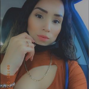 Meet your Posher, Melanie